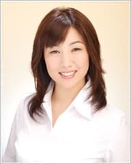 安達まり