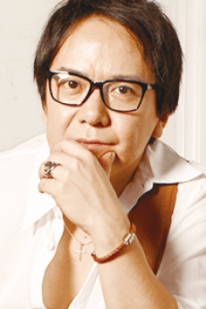 宮崎歩