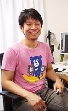 アダチマサヒコ