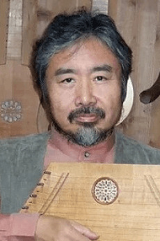 上野哲生