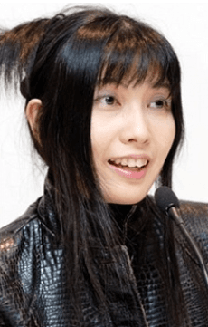 川村万梨阿