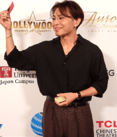 岩代俊明